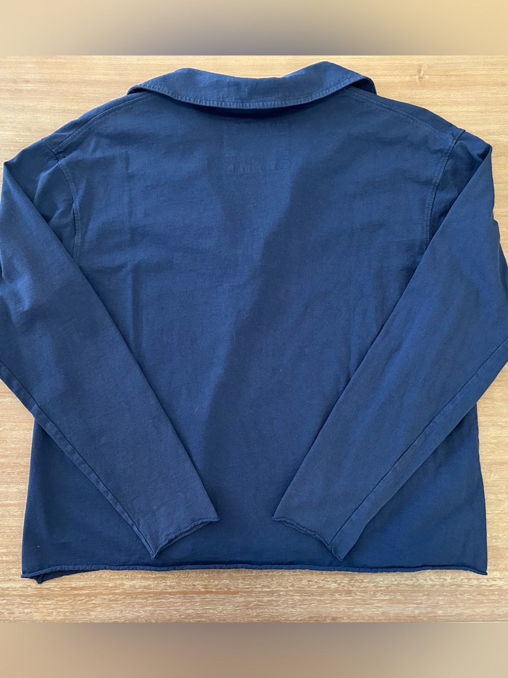 Frank & Eileen Navy PATRICK
Popover Henley | Small - Picture 2 of 5